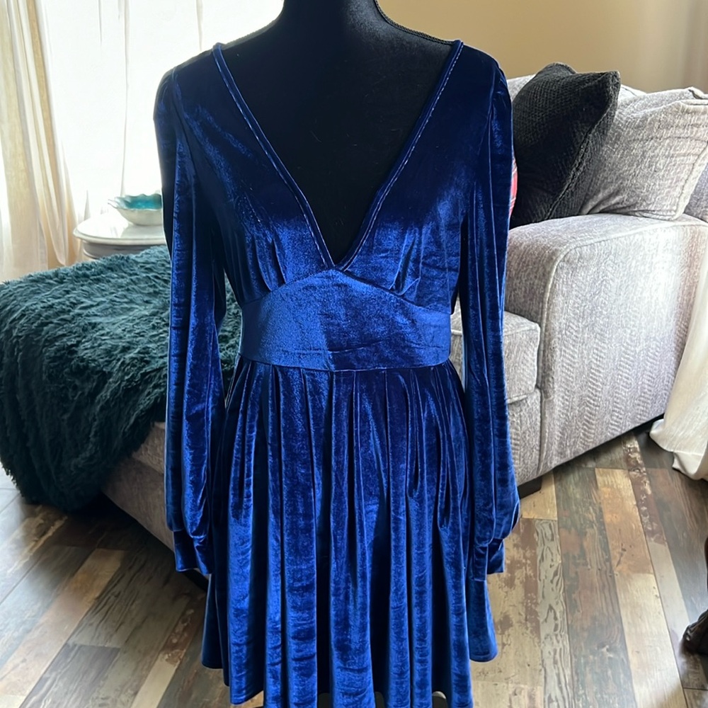 SHEIN Royal Blue Velvet Long Sleeve V-Neck Dress